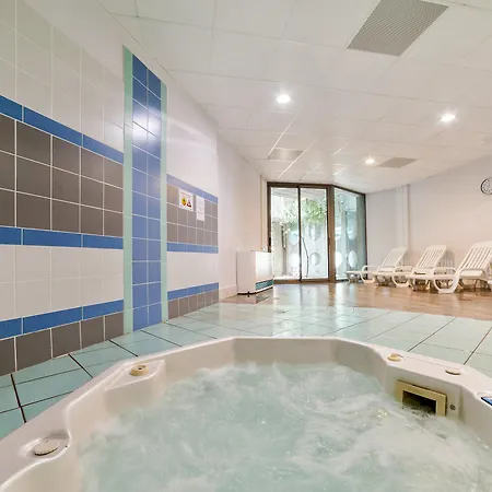 Sowell Family Le Vallon 3* Grospierres
